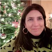 Docente di italiano, Diritto ed Economia politica impartisce lezioni private per studenti di liceo ed istituti tecnici